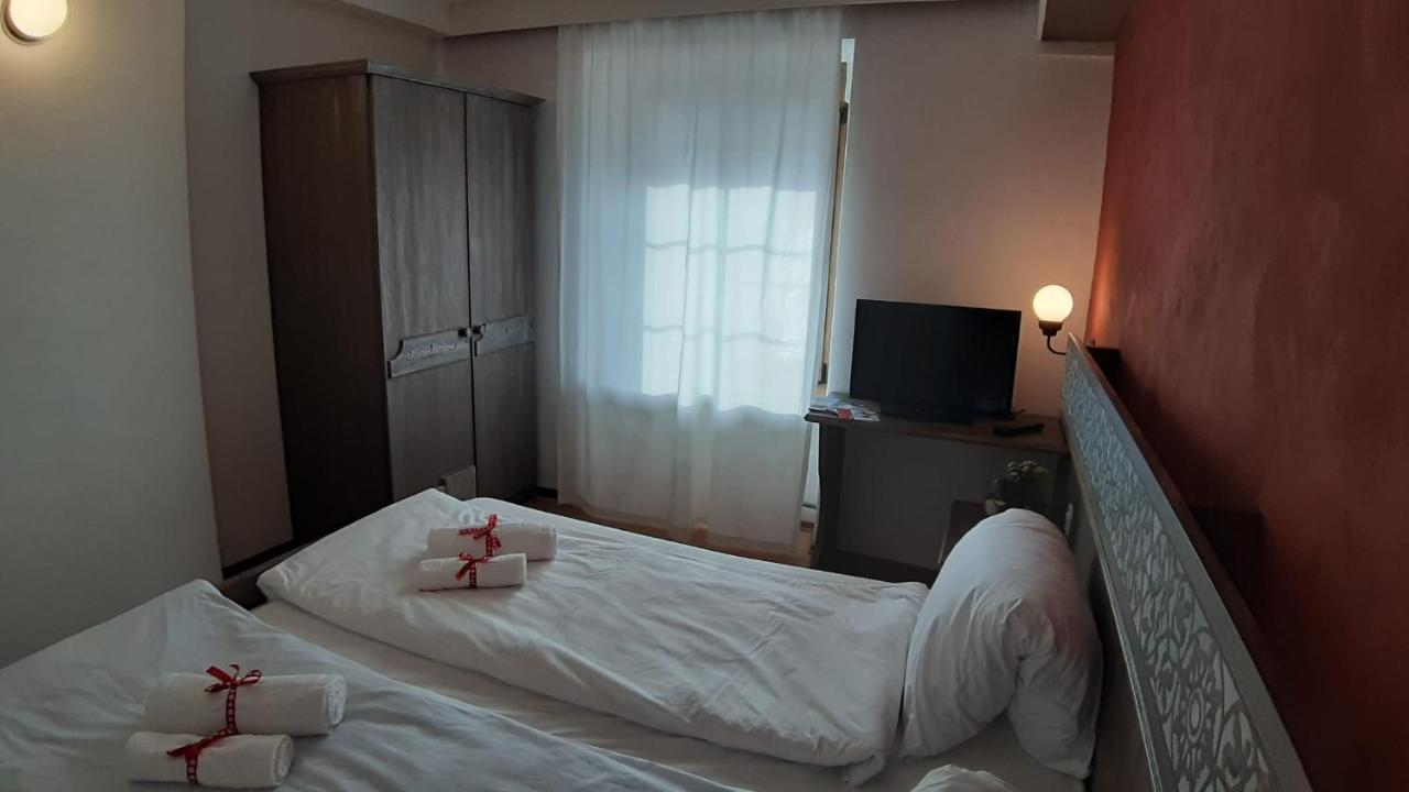 Hotel Post Cunter Biancardi Savognin Ngoại thất bức ảnh